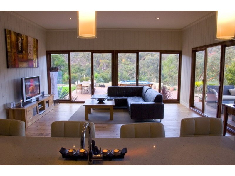 110 McMullins Lane, Coimadai VIC 3340