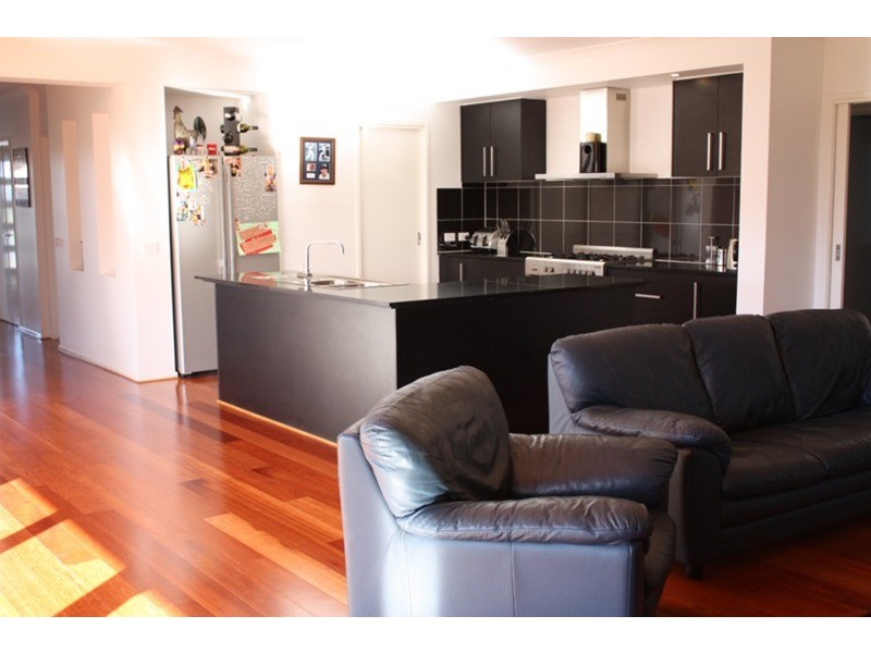 23 Shaw Drive, Romsey VIC 3434