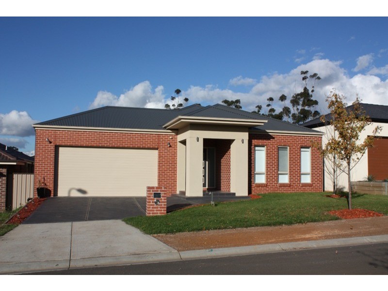 5 Golf Links Drive, Sunbury VIC 3429