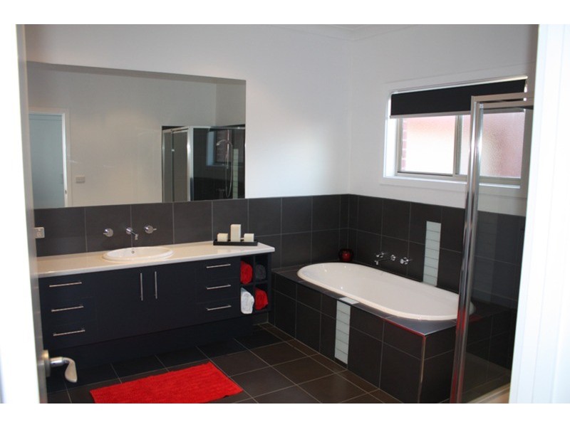5 Golf Links Drive, Sunbury VIC 3429