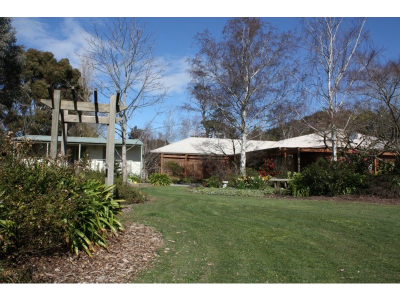 54 Barry Street, Romsey VIC 3434