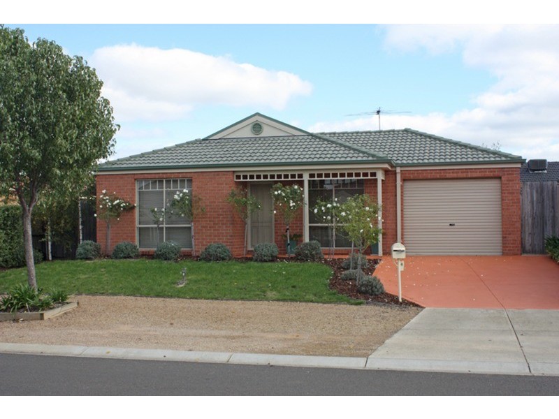 4 Kippax Street, Sunbury VIC 3429