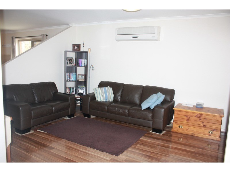 4 Kippax Street, Sunbury VIC 3429