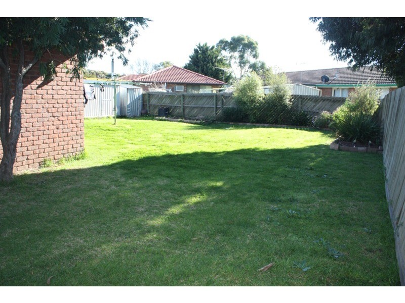 67 Carnoustie Drive, Sunbury VIC 3429