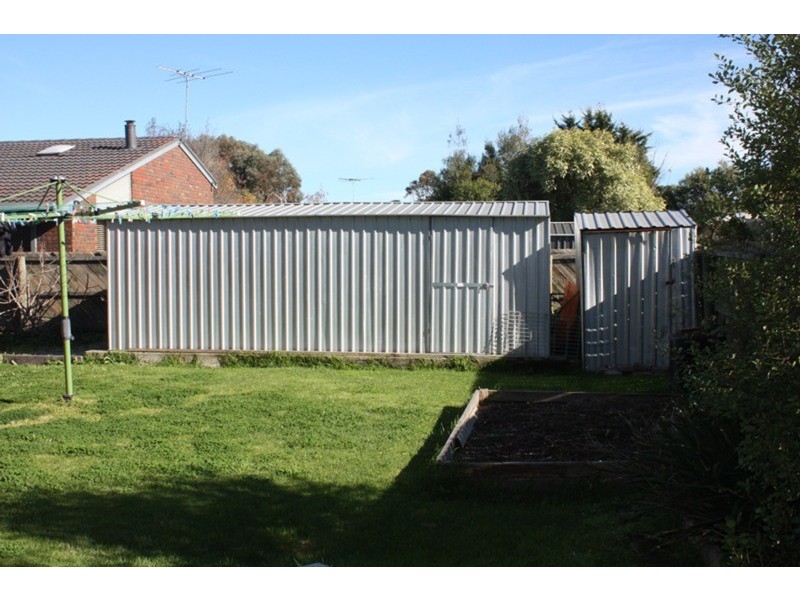 67 Carnoustie Drive, Sunbury VIC 3429