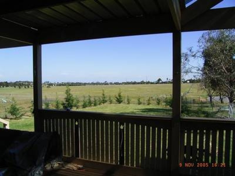 12 Watsons Road, Diggers Rest VIC 3427