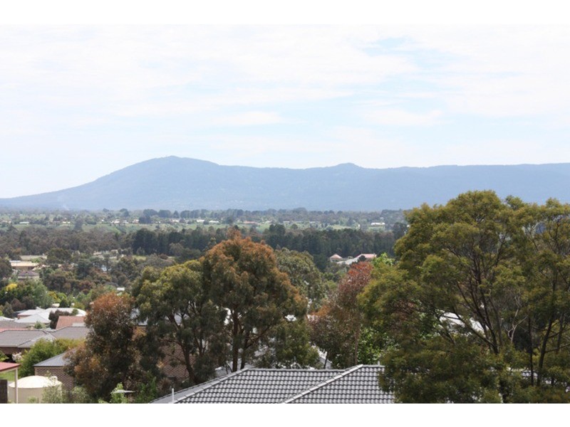 5 Wyralla Crescent, Gisborne VIC 3437