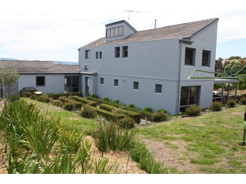 5 Wyralla Crescent, Gisborne VIC 3437