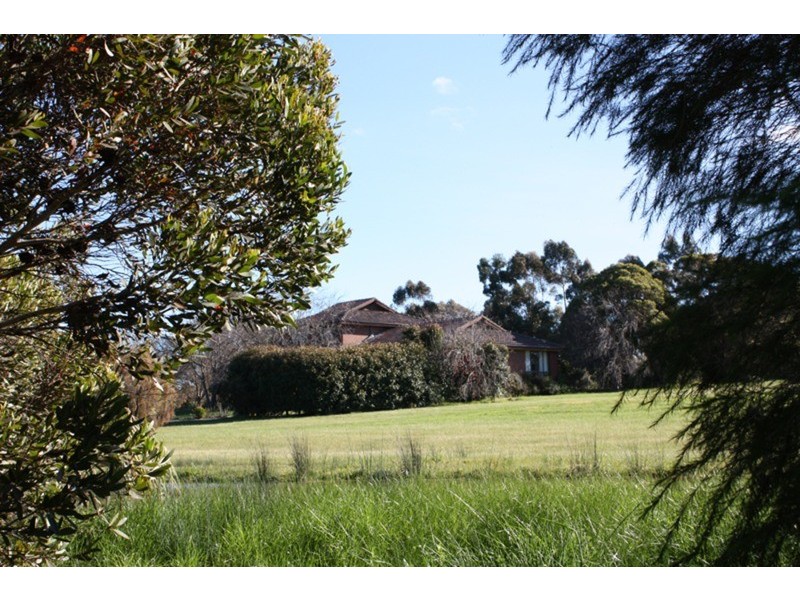 10 Balbethan Drive, Sunbury VIC 3429