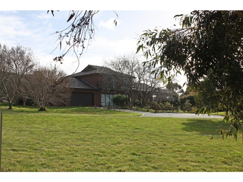 10 Balbethan Drive, Sunbury VIC 3429
