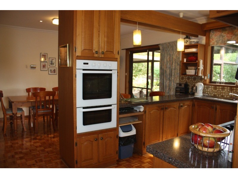 10 Balbethan Drive, Sunbury VIC 3429