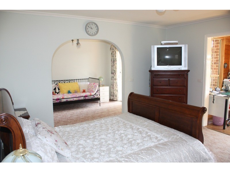 63 Calder Highway, Diggers Rest VIC 3427