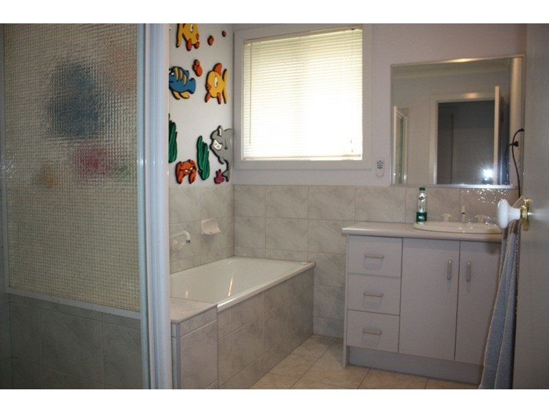 40 Charter Road, Sunbury VIC 3429