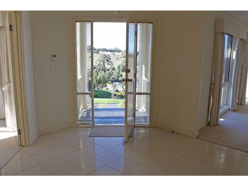 3 Riverview Terrace, Sunbury VIC 3429