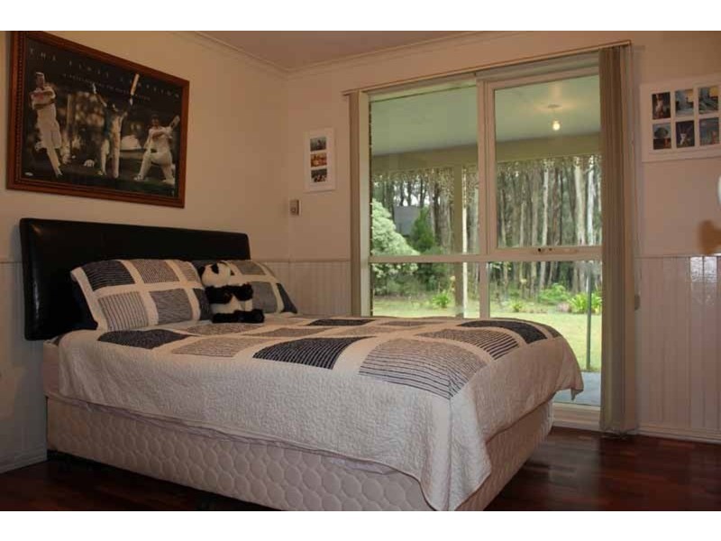 63 Spencer Road, Woodend VIC 3442