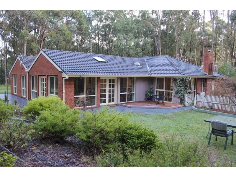 63 Spencer Road, Woodend VIC 3442