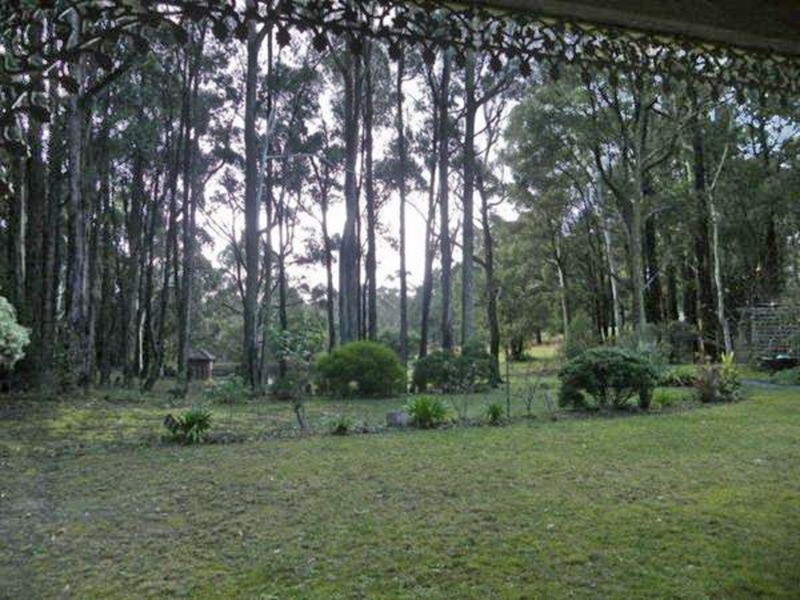 63 Spencer Road, Woodend VIC 3442