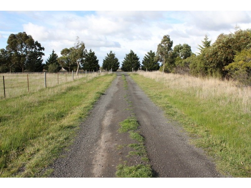 38 Murray Road, Gisborne VIC 3437