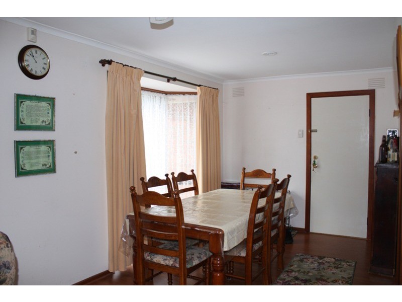 6 Pebblebeach Court, Sunbury VIC 3429