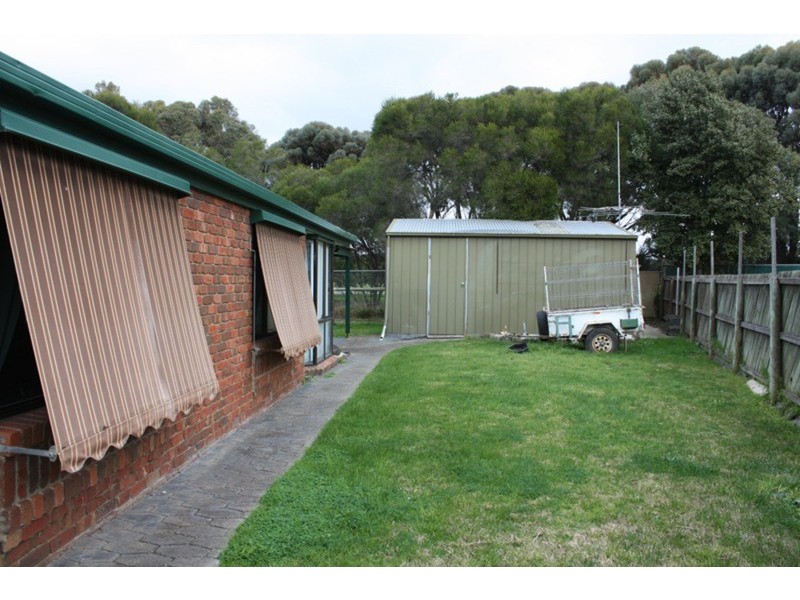 6 Pebblebeach Court, Sunbury VIC 3429