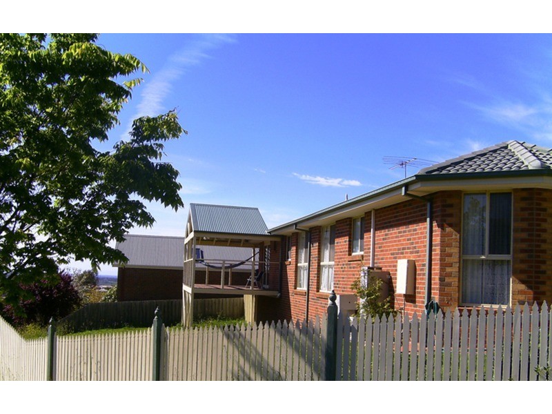 36 Long Drive, Sunbury VIC 3429