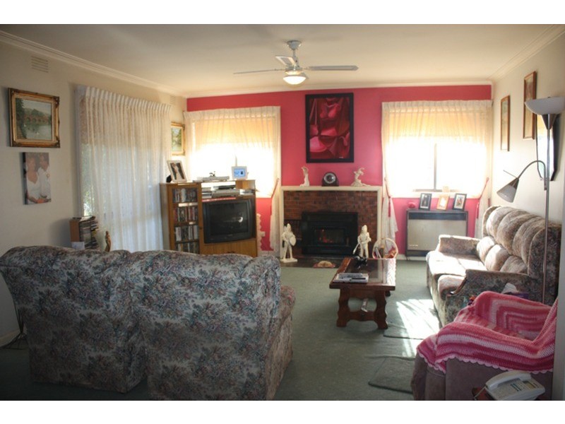 18 Timins Street, Sunbury VIC 3429