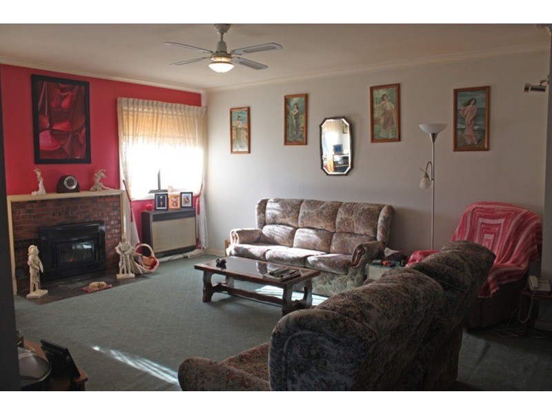 18 Timins Street, Sunbury VIC 3429