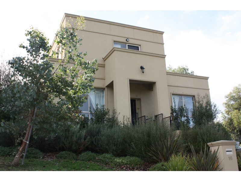 16 Saxonwood Drive, Sunbury VIC 3429