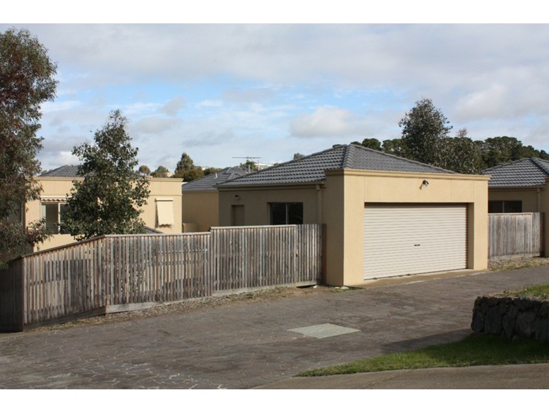 16 Saxonwood Drive, Sunbury VIC 3429