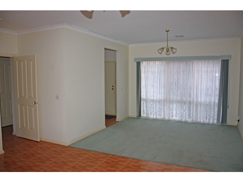 16/17A Cornish Street, Sunbury VIC 3429