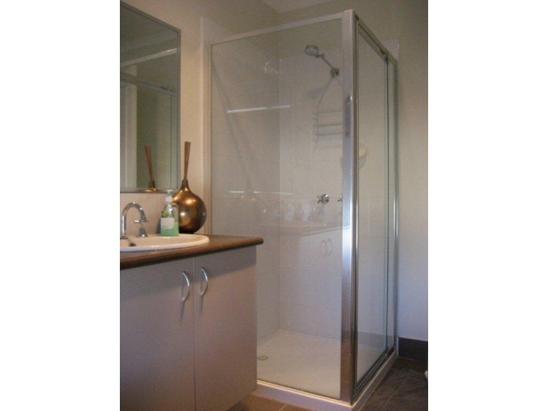 32 Shaw Drive, Romsey VIC 3434