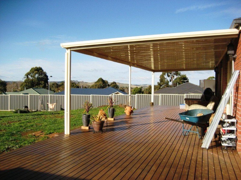 32 Shaw Drive, Romsey VIC 3434