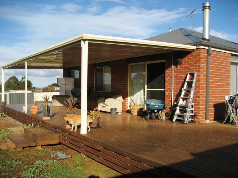 32 Shaw Drive, Romsey VIC 3434