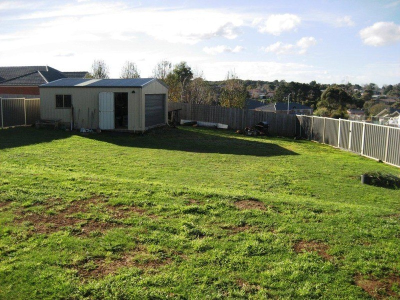 32 Shaw Drive, Romsey VIC 3434