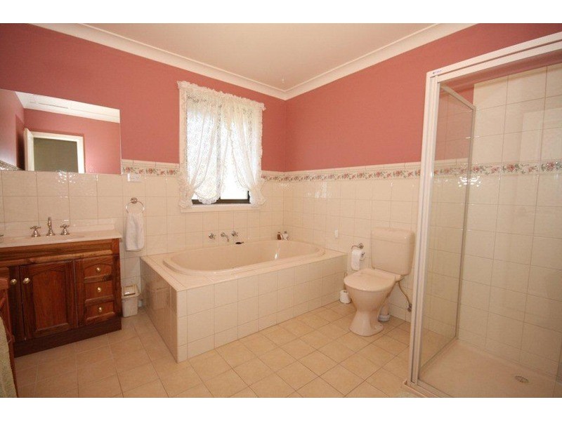 10 Watsons Road, Sunbury VIC 3429