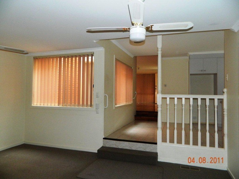 1/4 Wilsons Lane, Sunbury VIC 3429