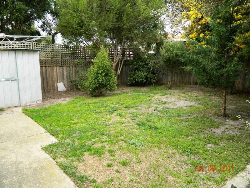 1/4 Wilsons Lane, Sunbury VIC 3429