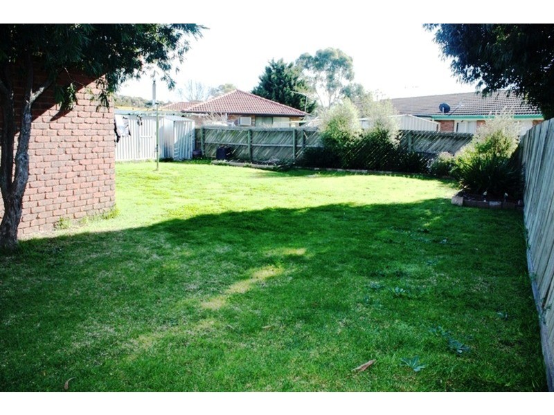 67 Carnoustie Drive, Sunbury VIC 3429