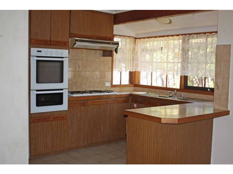 13 Shoring Road, Diggers Rest VIC 3427