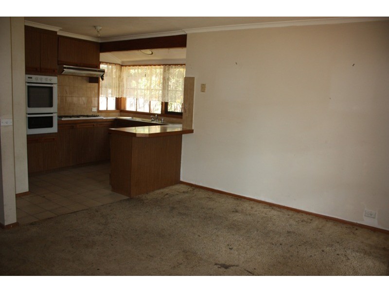 13 Shoring Road, Diggers Rest VIC 3427