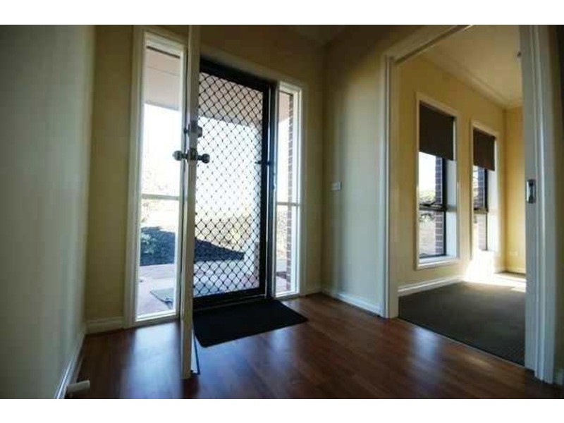 12 Grandridge Way, Sunbury VIC 3429