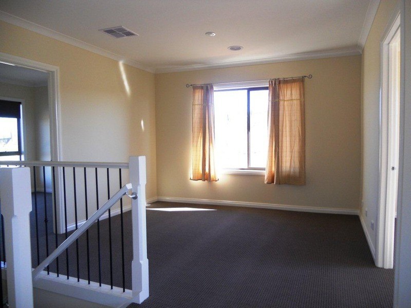 12 Grandridge Way, Sunbury VIC 3429