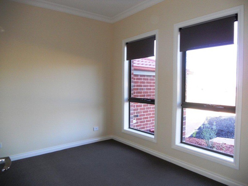 12 Grandridge Way, Sunbury VIC 3429