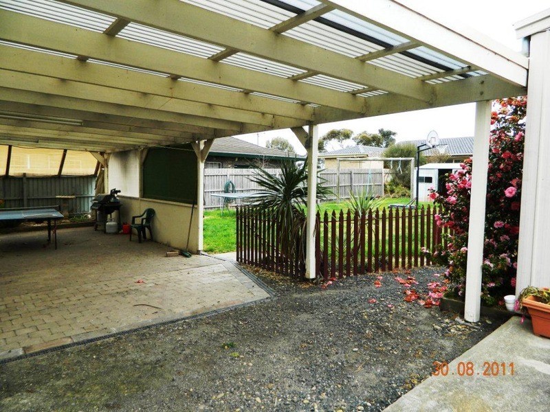 65 Gap  Road, Sunbury VIC 3429