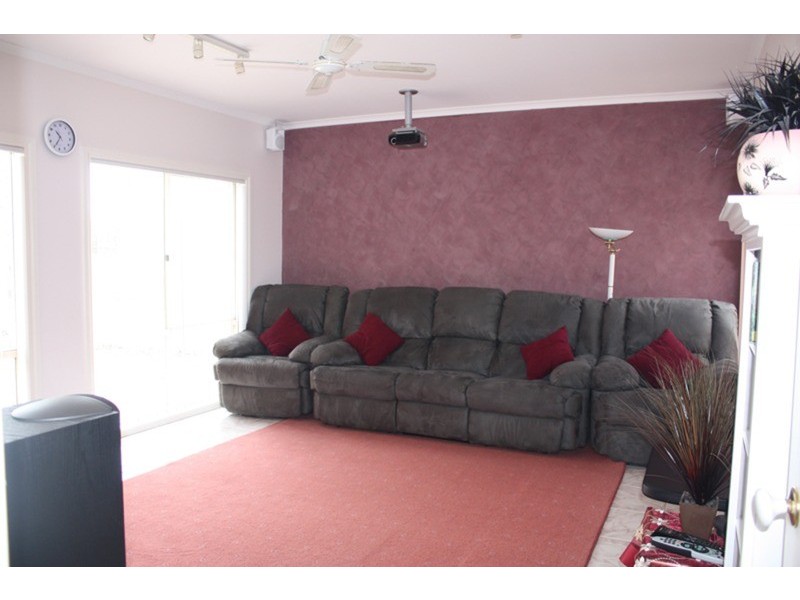 36 Namnan Way, Gisborne South VIC 3437