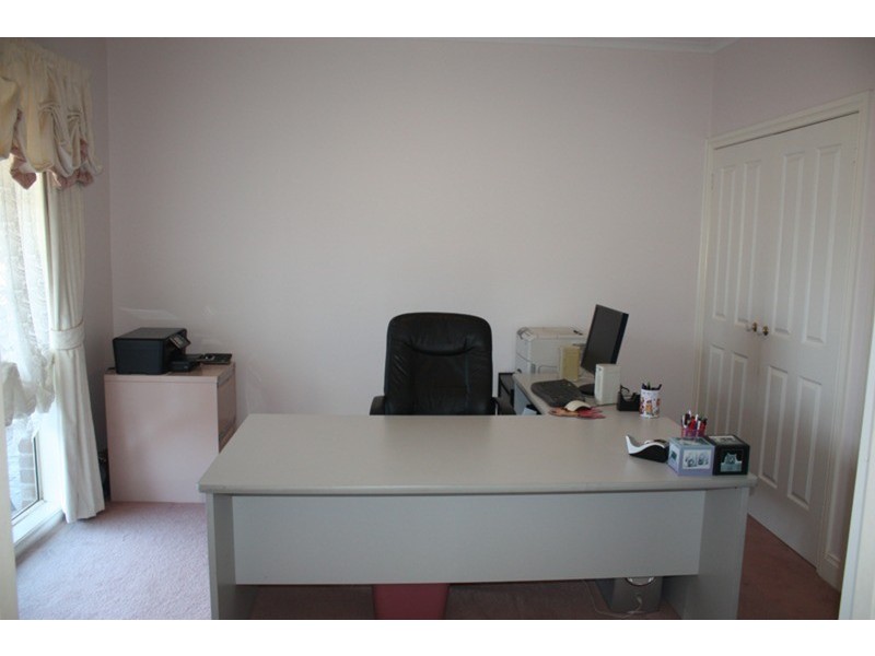 36 Namnan Way, Gisborne South VIC 3437