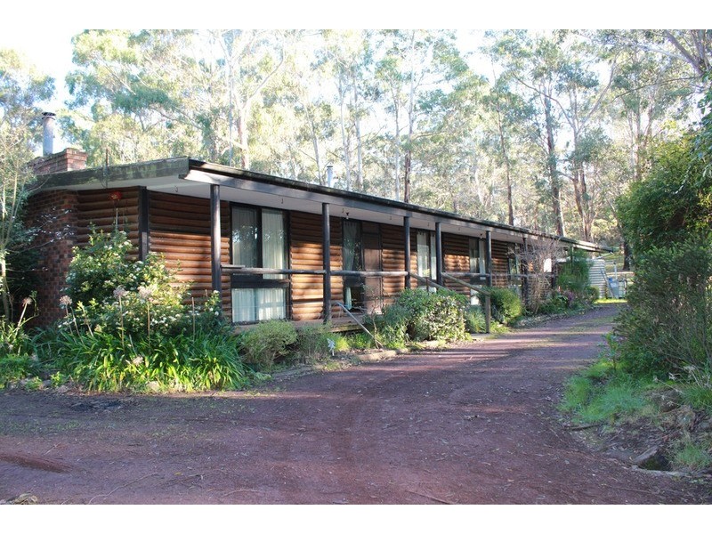 27 Coffeys  Road, Bullengarook VIC 3437