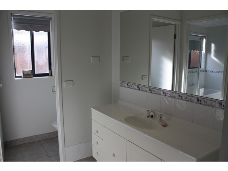 56 Charter Road East, Sunbury VIC 3429