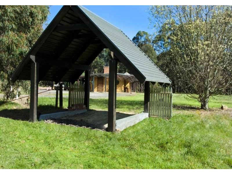 113 Fitzgerald Road, Bullengarook VIC 3437