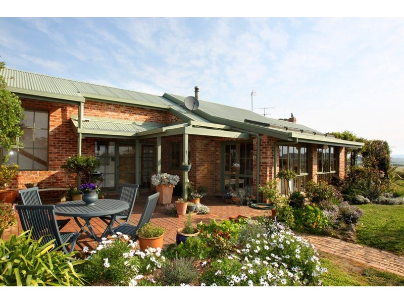 140 Toomeys Lane (via Romsey), Springfield VIC 3434